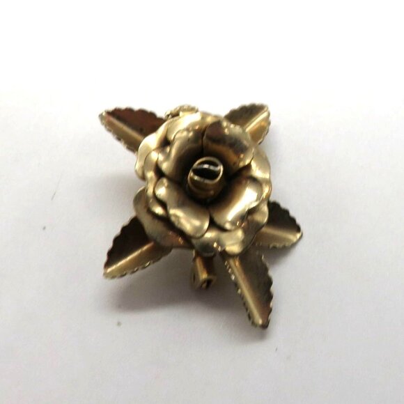 Vintage Rose Brooch Gold Tone Floral Brooch Leaf Accents Safety Clasp - Picture 7 of 7